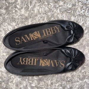 Sam & Libby vintage flats! Black with a bow! NEVER WORN